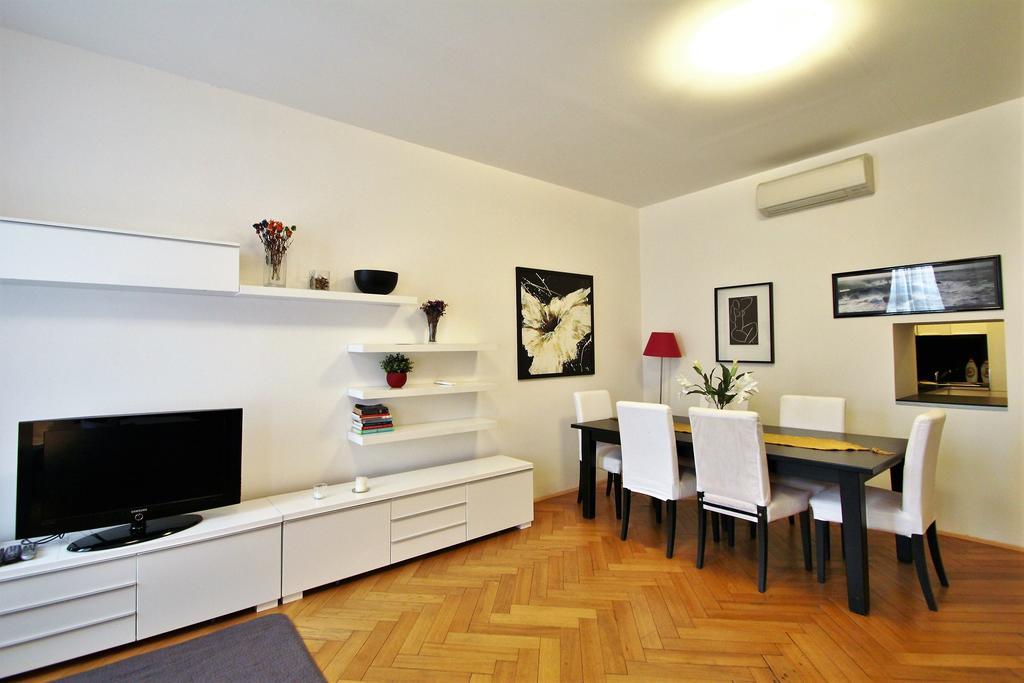 Residence Salvator - By Prague City Apartments Buitenkant foto